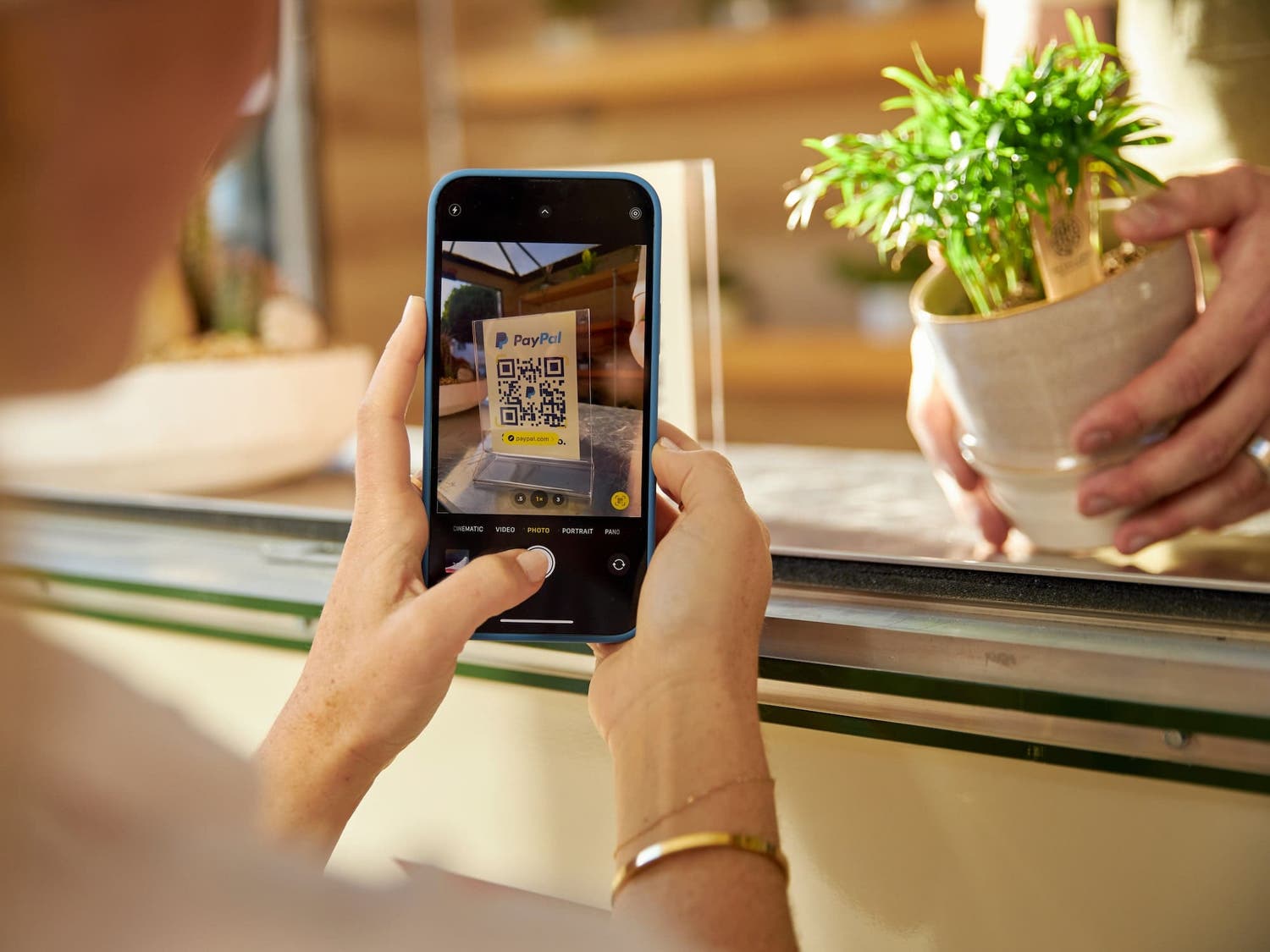 QR Codes & Barcodes What’s the difference? PayPal US